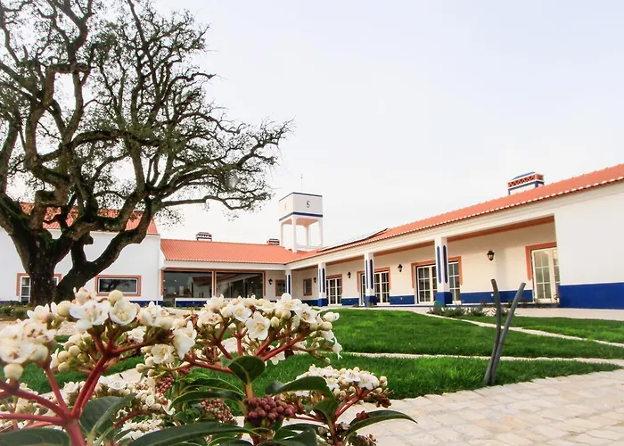 住宿加早餐酒店 Quinta Da Torre - Casas De Campo 阿伦克尔